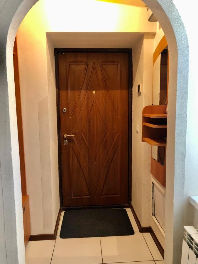 Old City Apartment With Parking Lviv Exterior photo